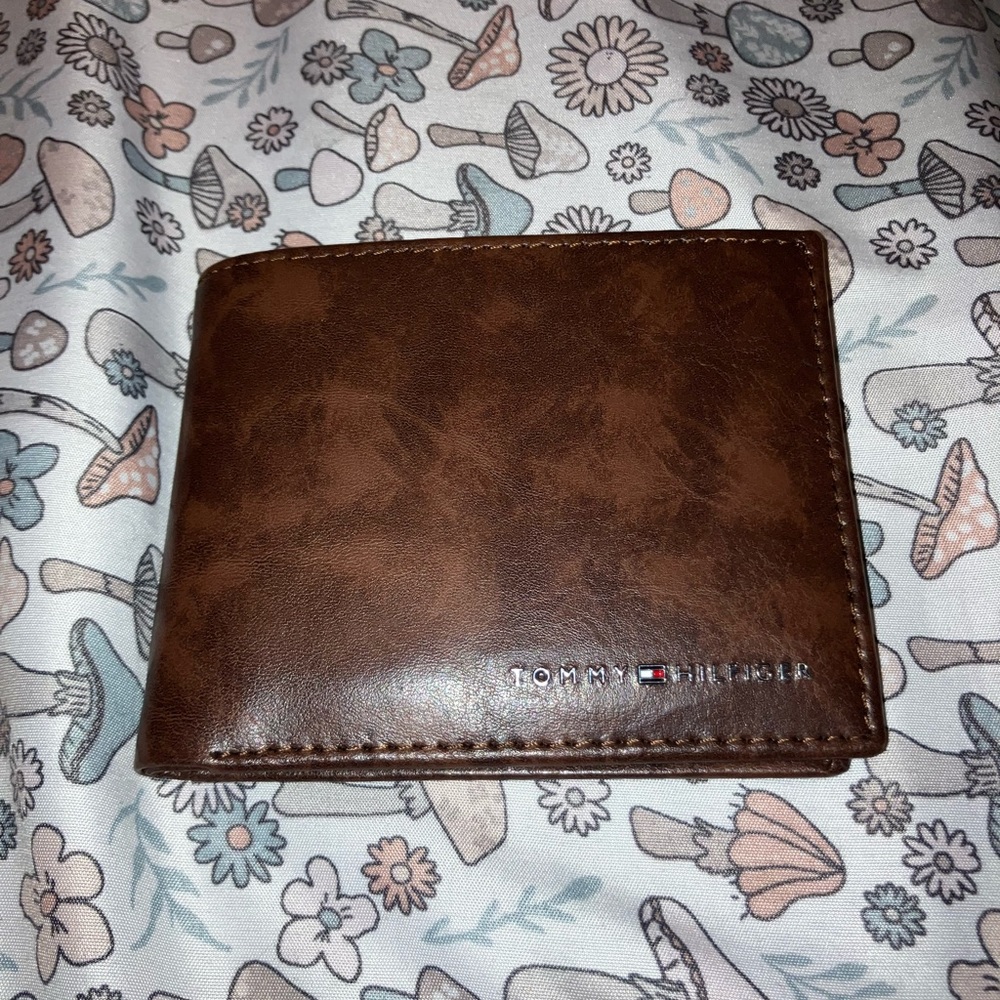 Tommy Hilfiger wallet